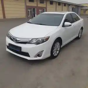 Toyota Camry, 2013