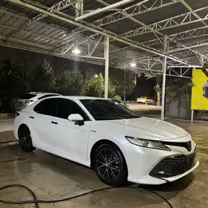 Toyota Camry, 2018