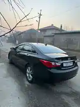 Hyundai Sonata, 2010-5