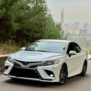 Toyota Camry, 2020