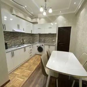 2-комн. квартира, 7 этаж, 65м², Сомони