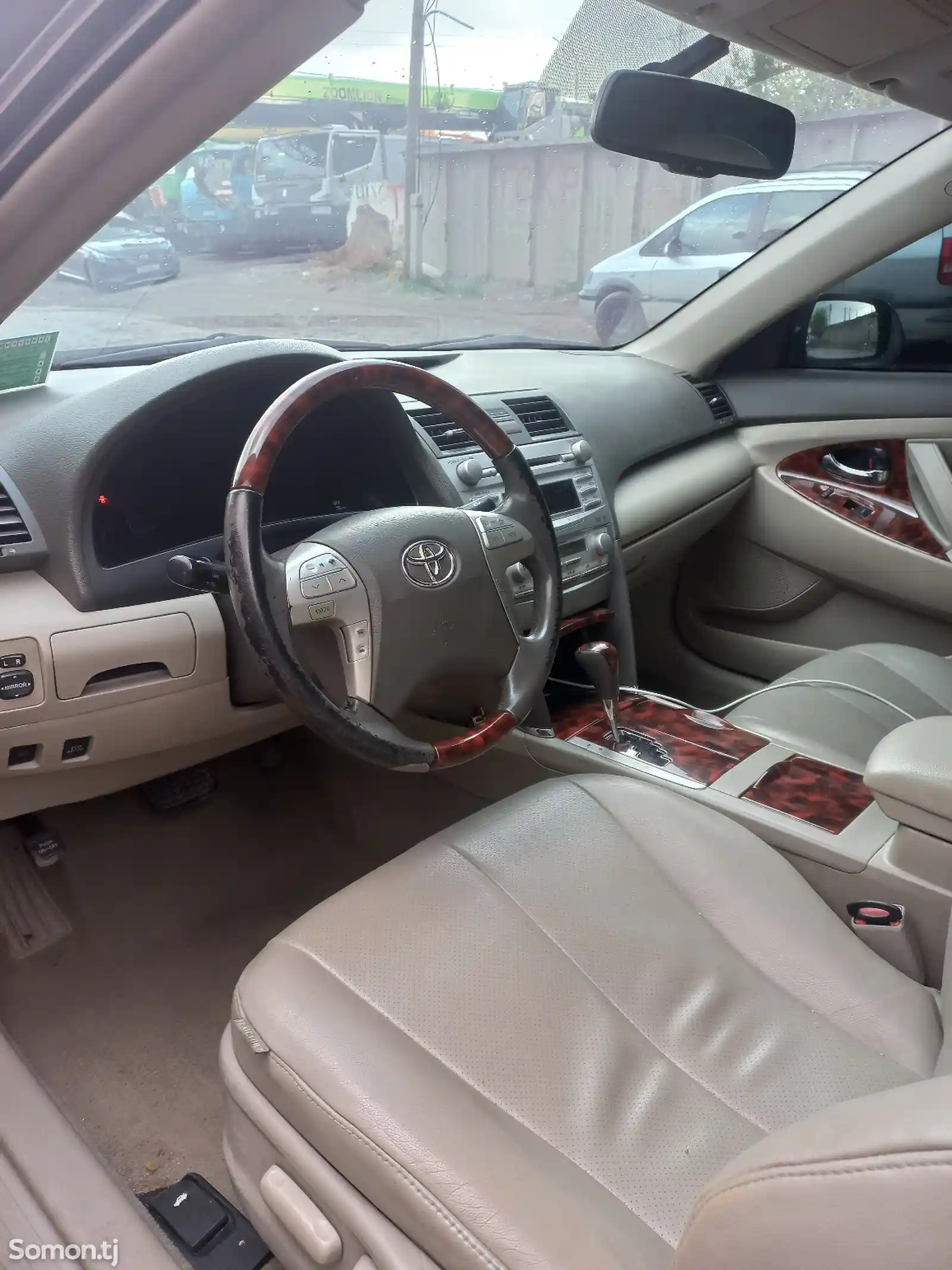 Toyota Camry, 2010-6