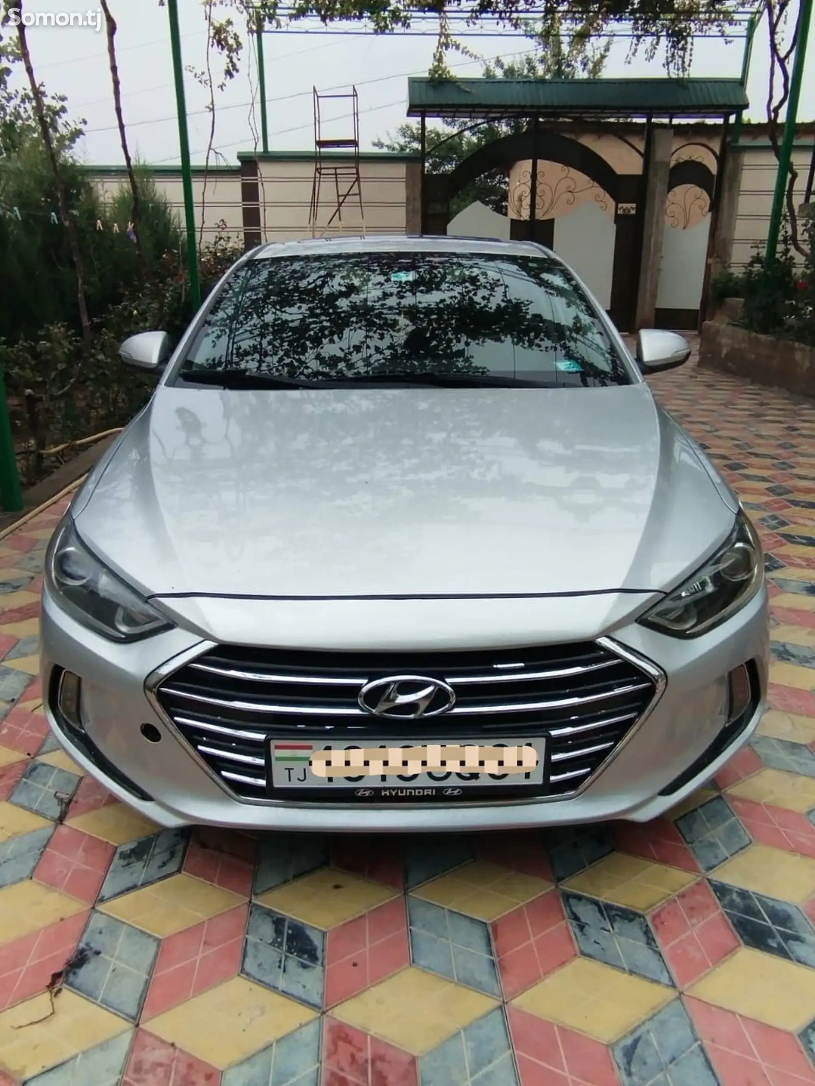 Hyundai Elantra, 2017-1