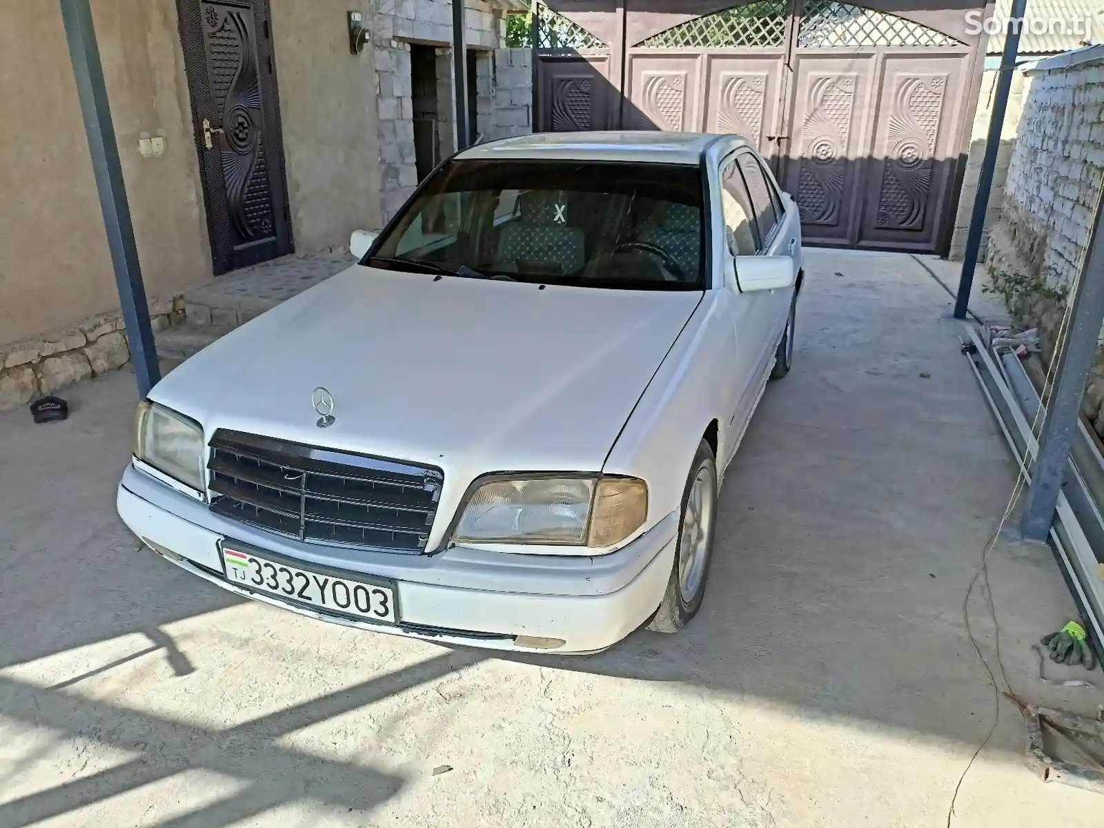 Mercedes-Benz E class, 1994-5