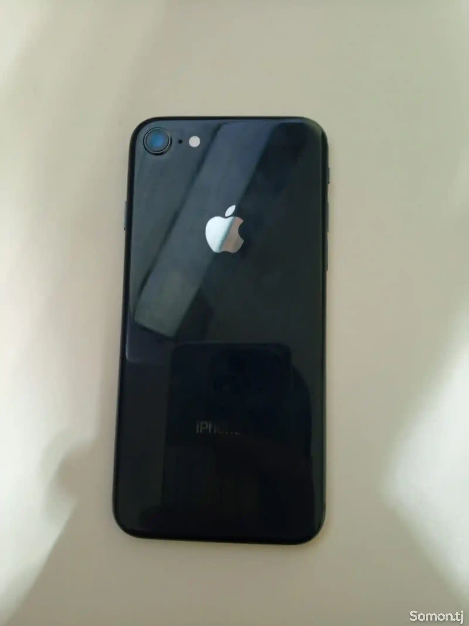 Apple iPhone 8-2