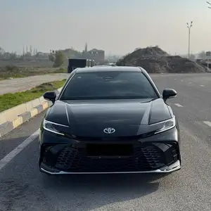 Toyota Camry, 2024