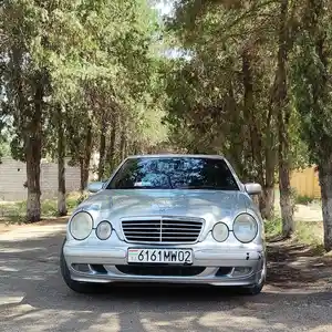 Mercedes-Benz E class, 2001