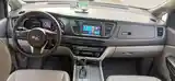 Kia Carnival, 2015-9