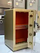 Лакированный огнестойкий сейф-2