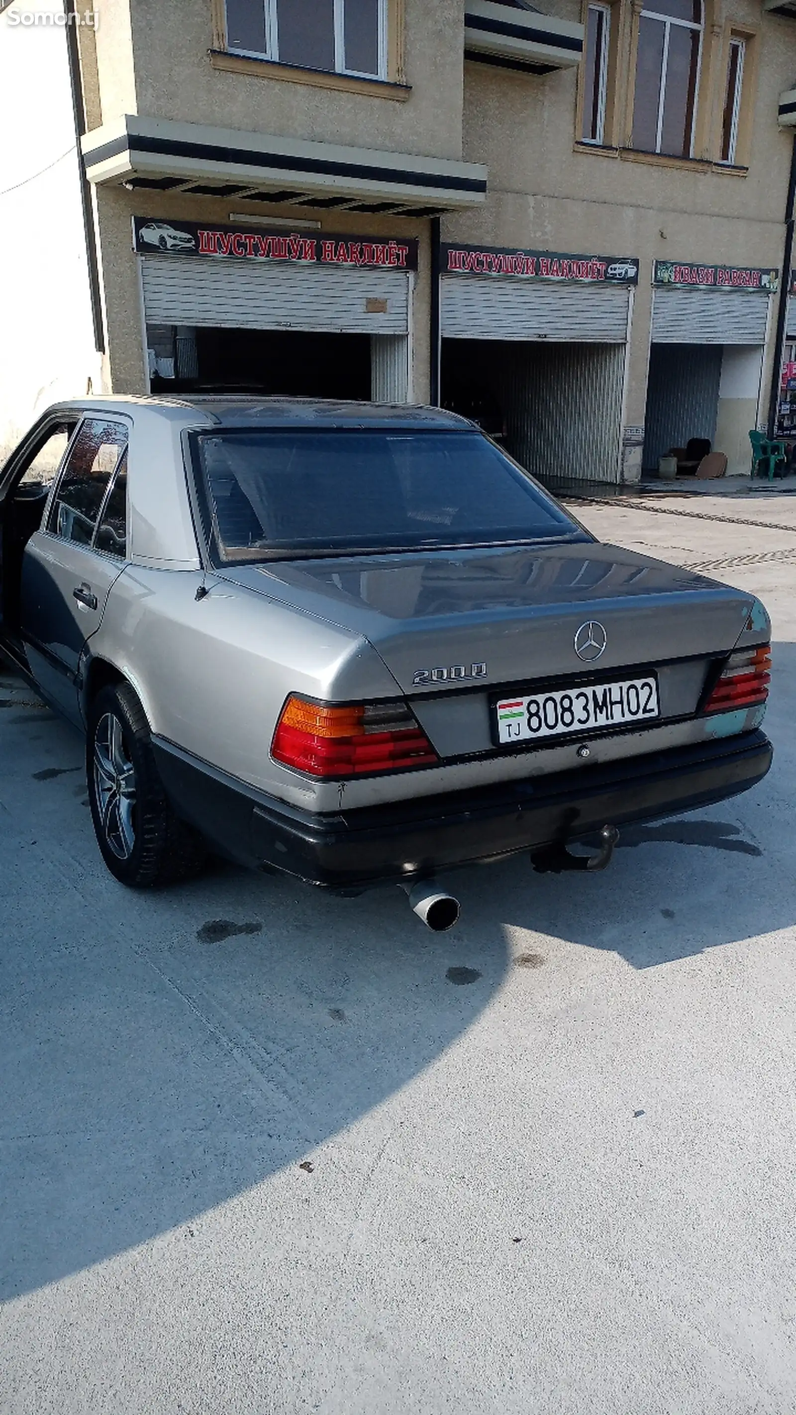 Mercedes-Benz W124, 1988-1