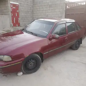 Daewoo Nexia, 1995