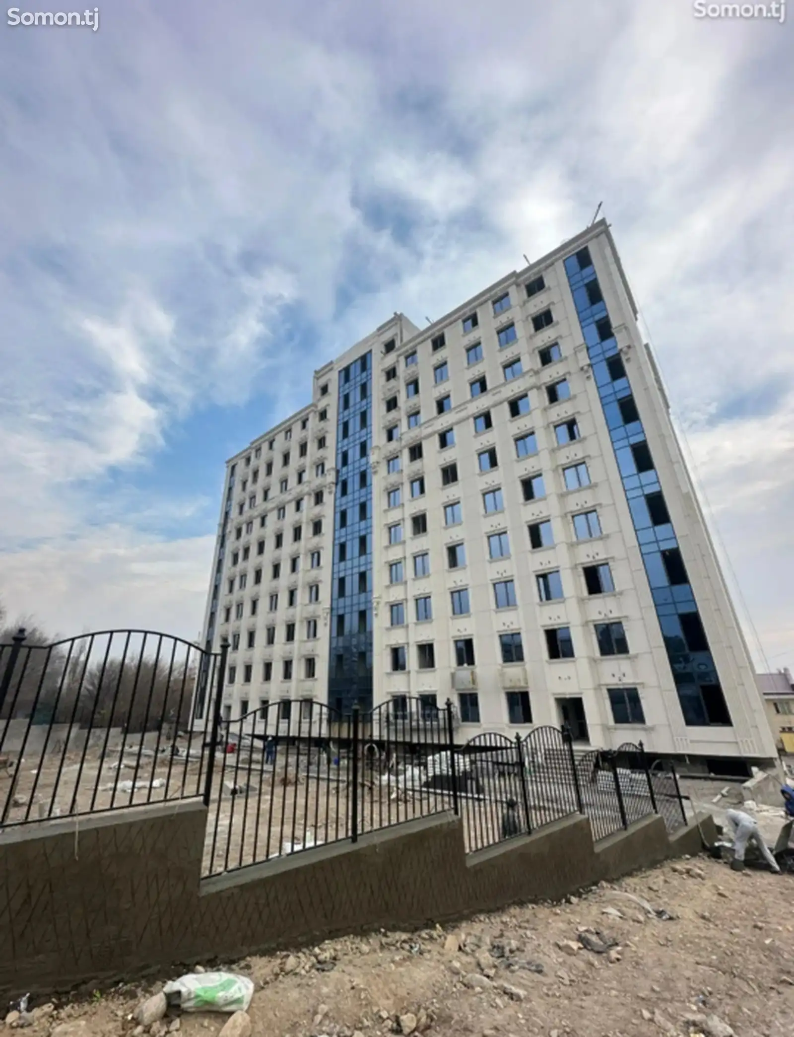 3-комн. квартира, 4 этаж, 98 м², 20 мкр-1