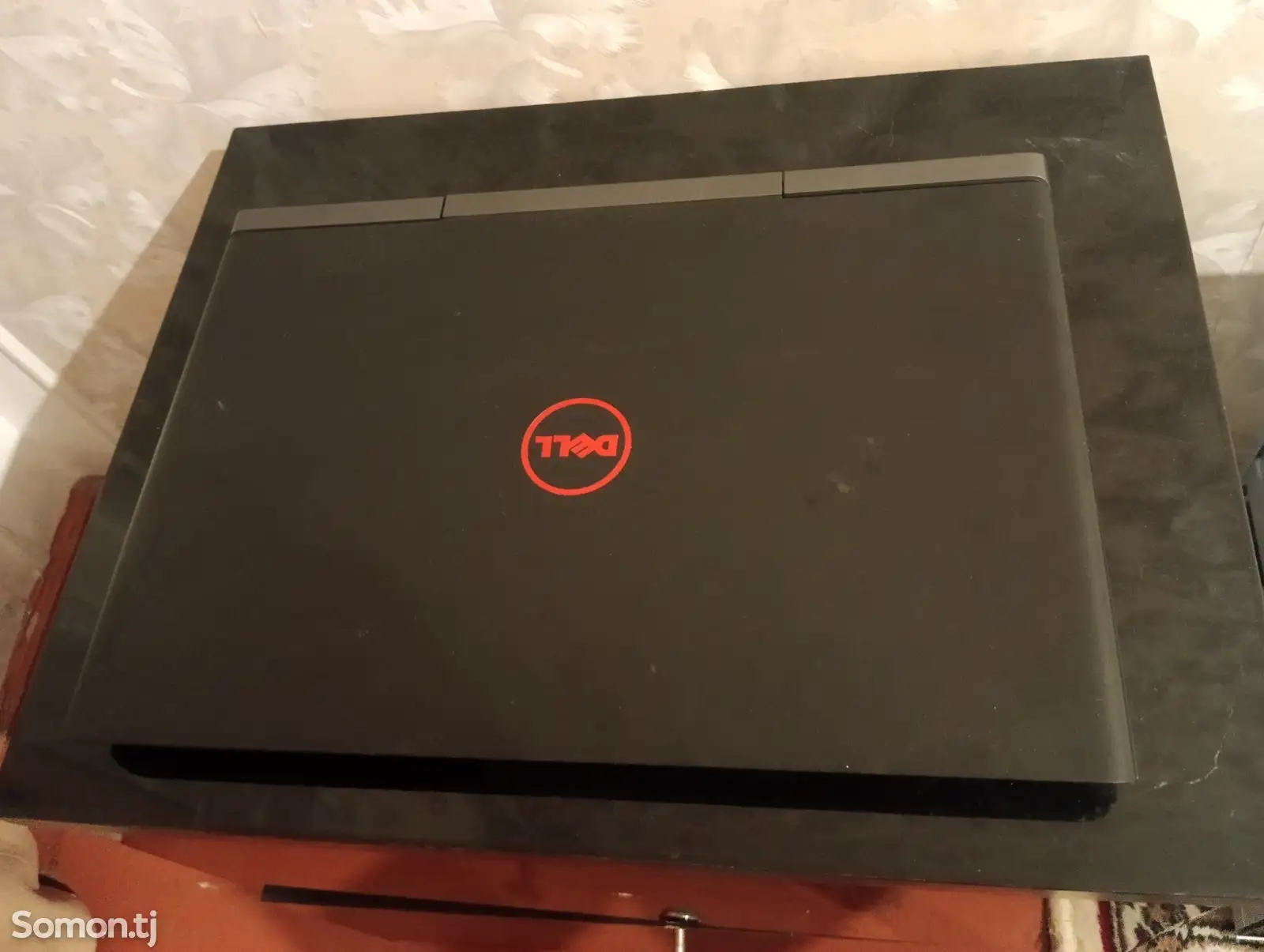 Ноутбук Dell Inspiron-1