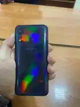 Samsung Galaxy A40-2