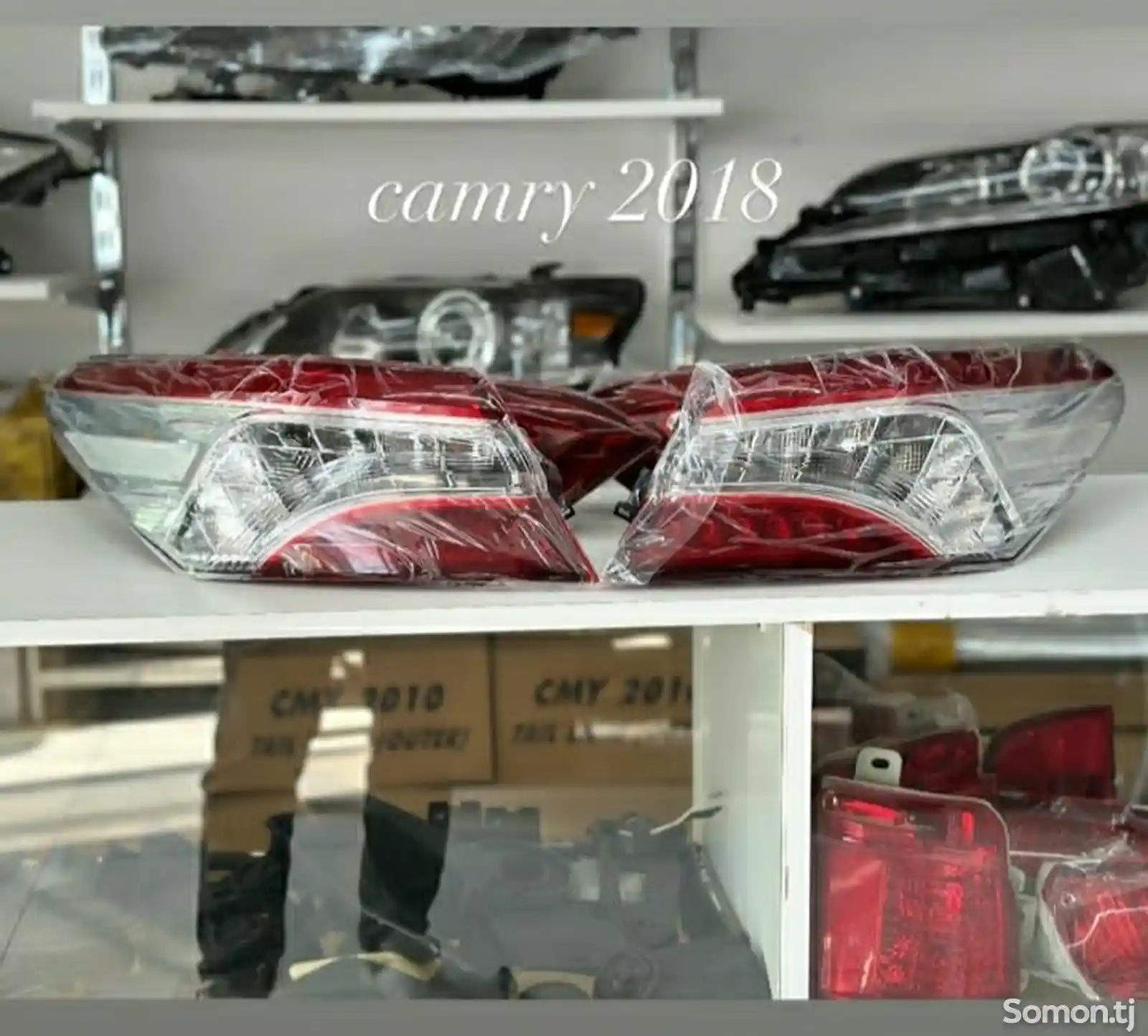 Задние стоп фары на Toyota Camry 6