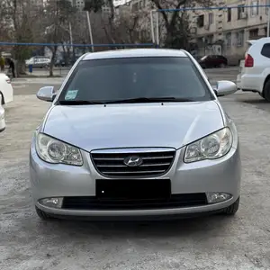 Hyundai Avante, 2009