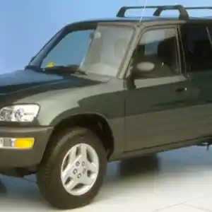 Лобовое стекло на Toyota Rav 4 1999