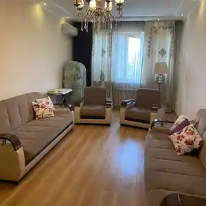 2-комн. квартира, 4 этаж, 66 м², Ул . Яка Чинарская 145/5 кв 25