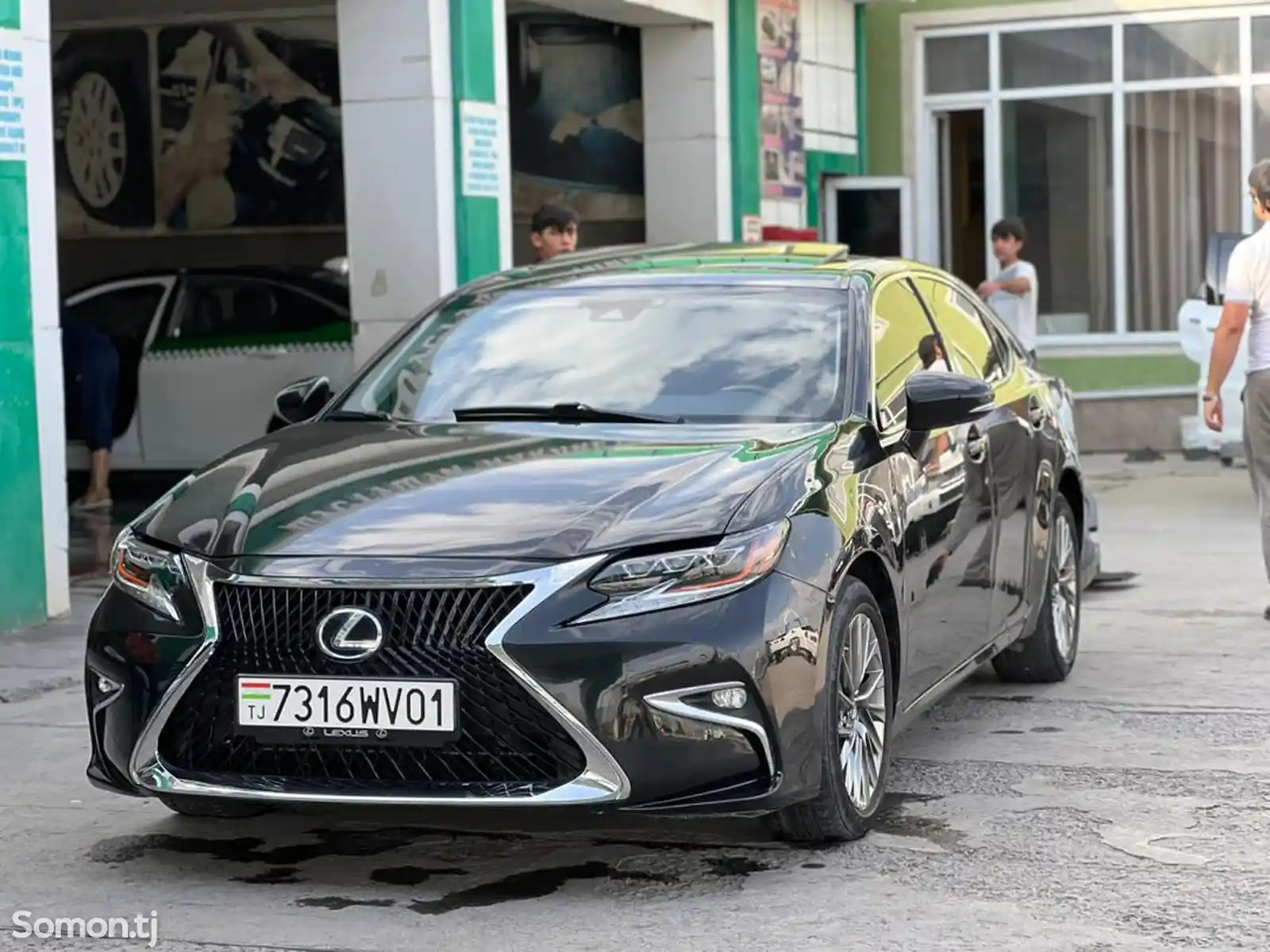 Lexus ES series, 2018-4