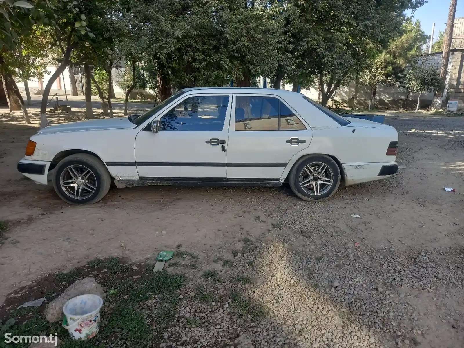 Mercedes-Benz W124, 1988-2