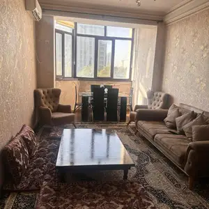 2-комн. квартира, 5 этаж, 71 м², Садбарг