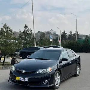 Toyota Camry, 2013