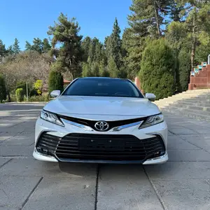 Toyota Camry, 2024