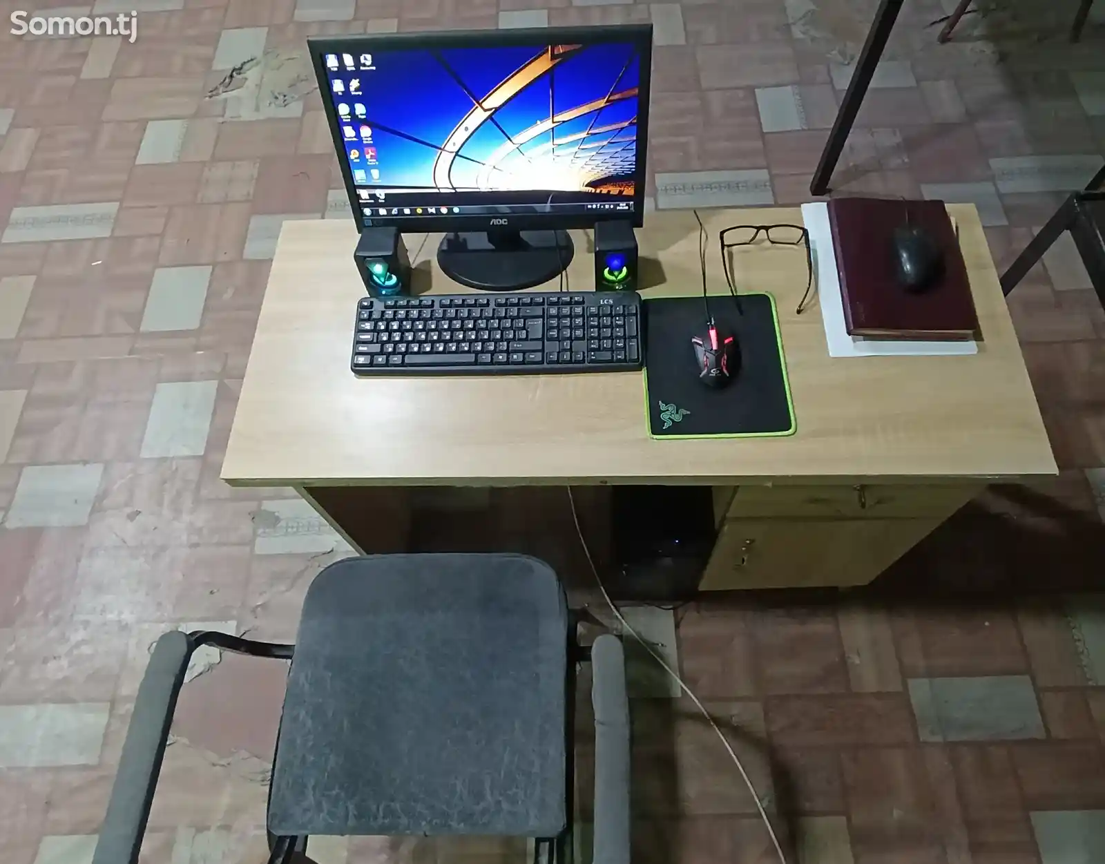 Персональный компьютер со столом-2