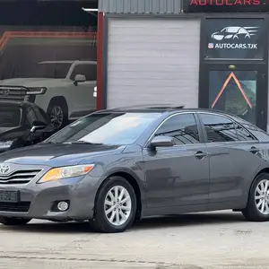 Toyota Camry, 2010