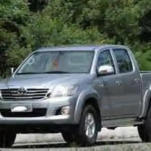 Лобовое стекло от Toyota hilux pick up