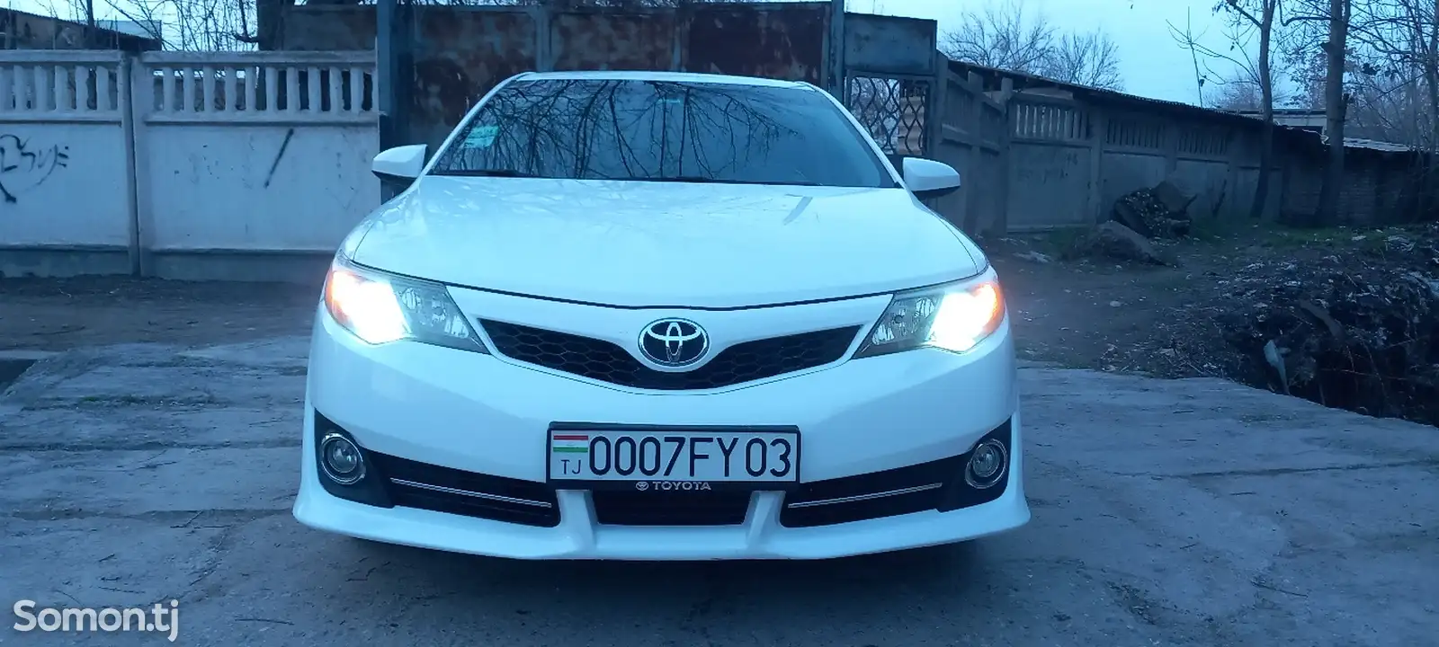 Toyota Camry, 2012-1