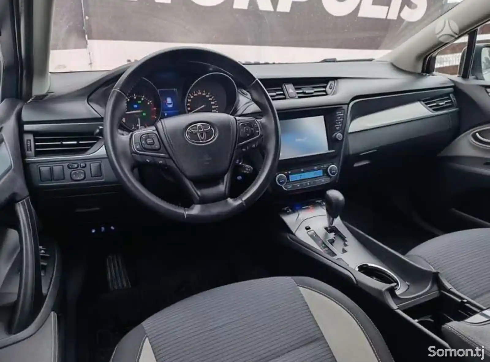 Toyota Avensis, 2015-8