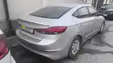 Hyundai Elantra, 2018-3