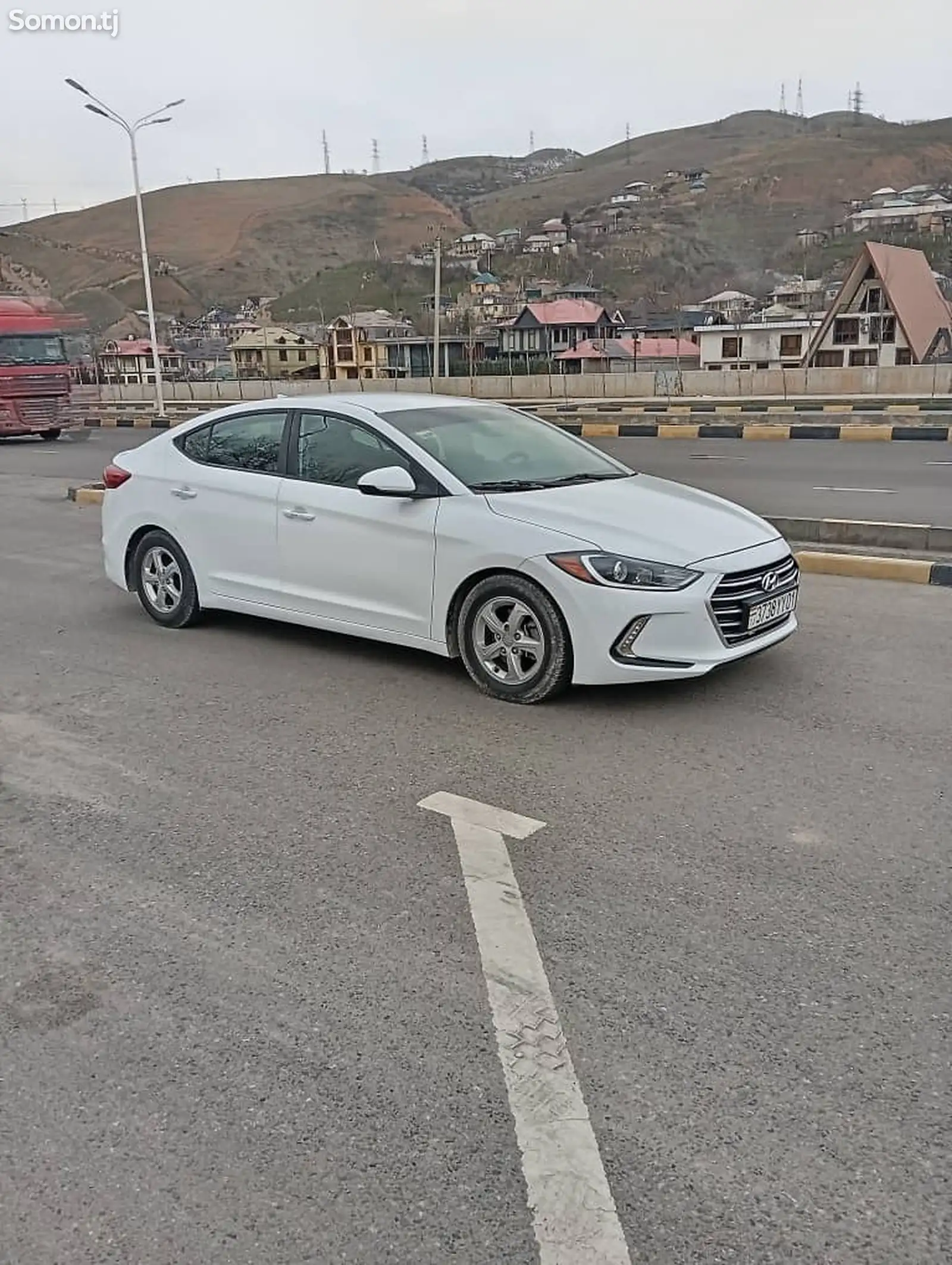 Hyundai Elantra, 2017-1