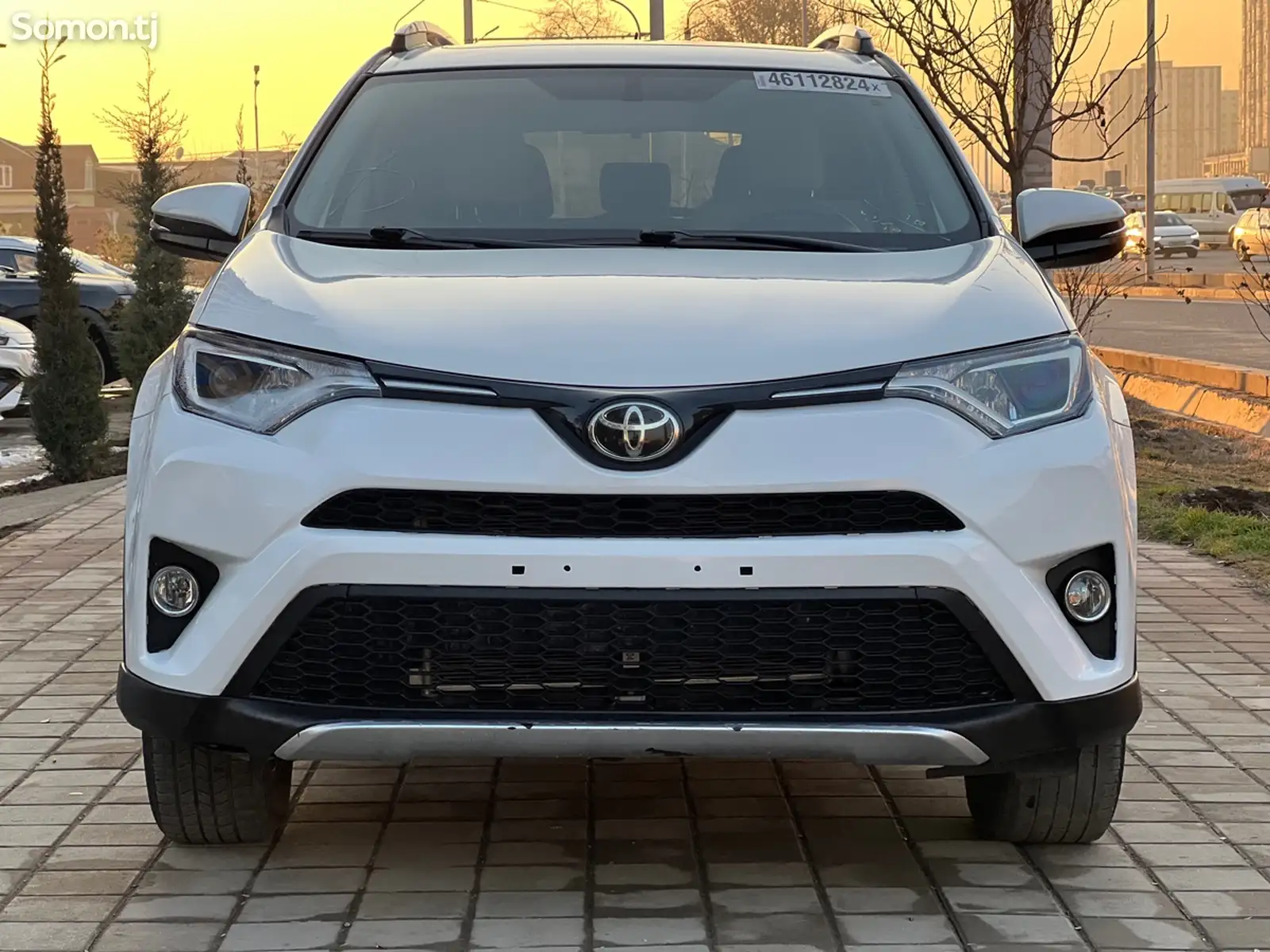 Toyota RAV 4, 2015-1