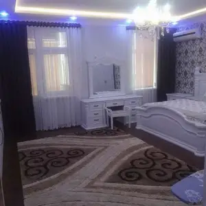 2-комн. квартира, 11 этаж, 112м², Рудаки