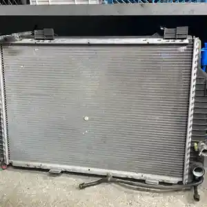 Радиатор охлаждения от Mercedes-Benz W 202