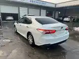 Toyota Camry, 2018-2