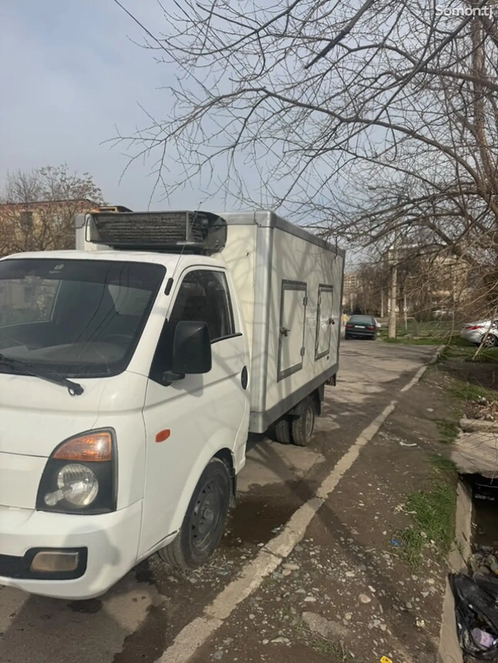 Бортовой автомобиль Hyundai Porter, 2015-1