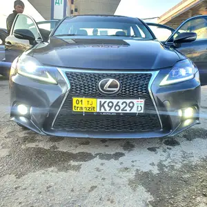 Lexus IS series, 2010