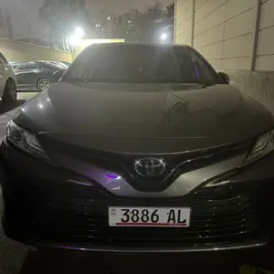 Toyota Camry, 2018