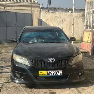 Toyota Camry, 2011