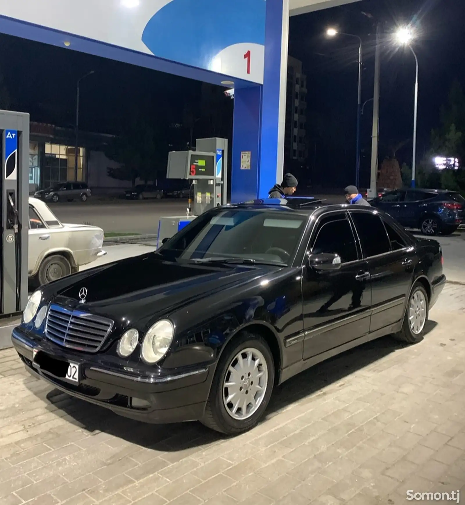 Mercedes-Benz E class, 2000-1