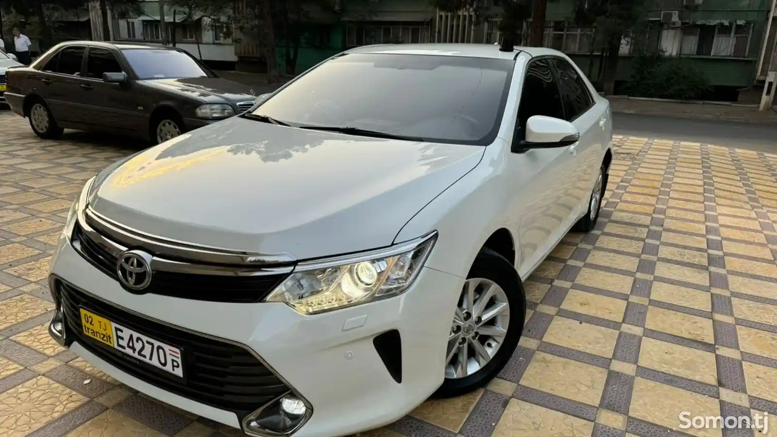 Toyota Camry, 2017-4