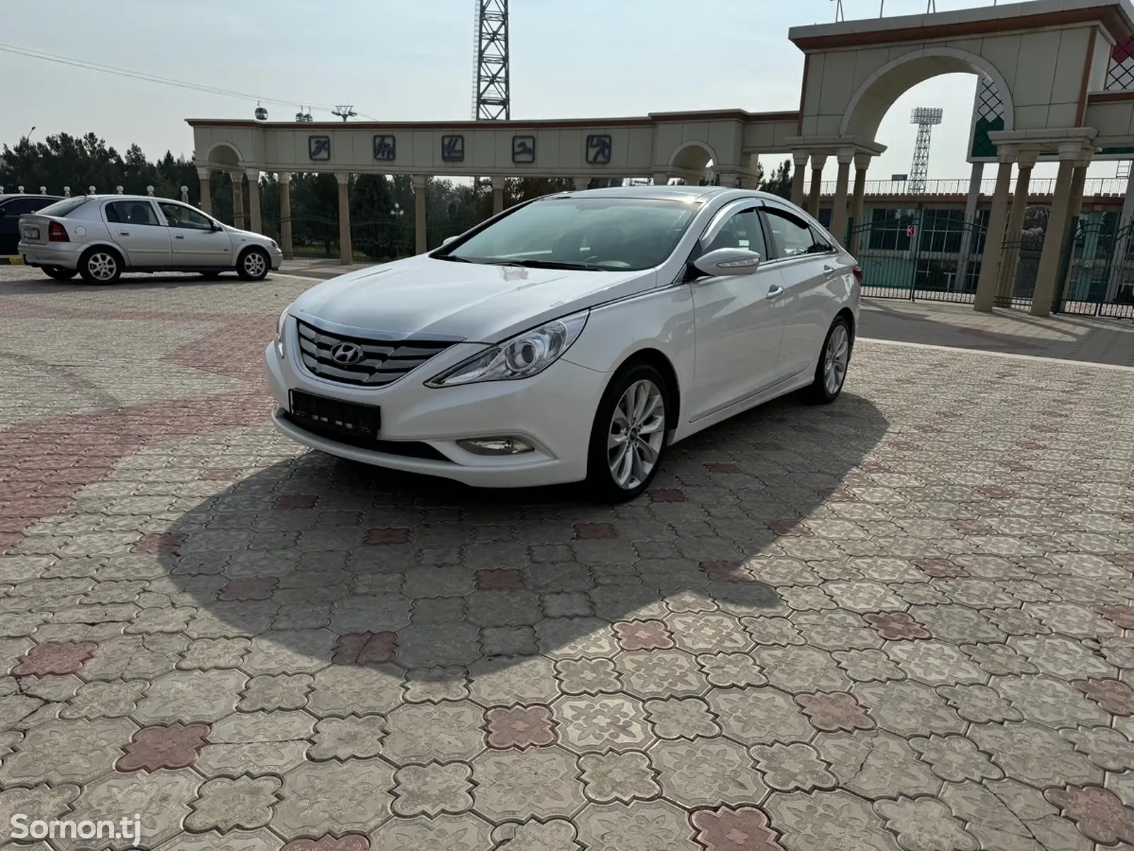 Hyundai Sonata, 2011-1