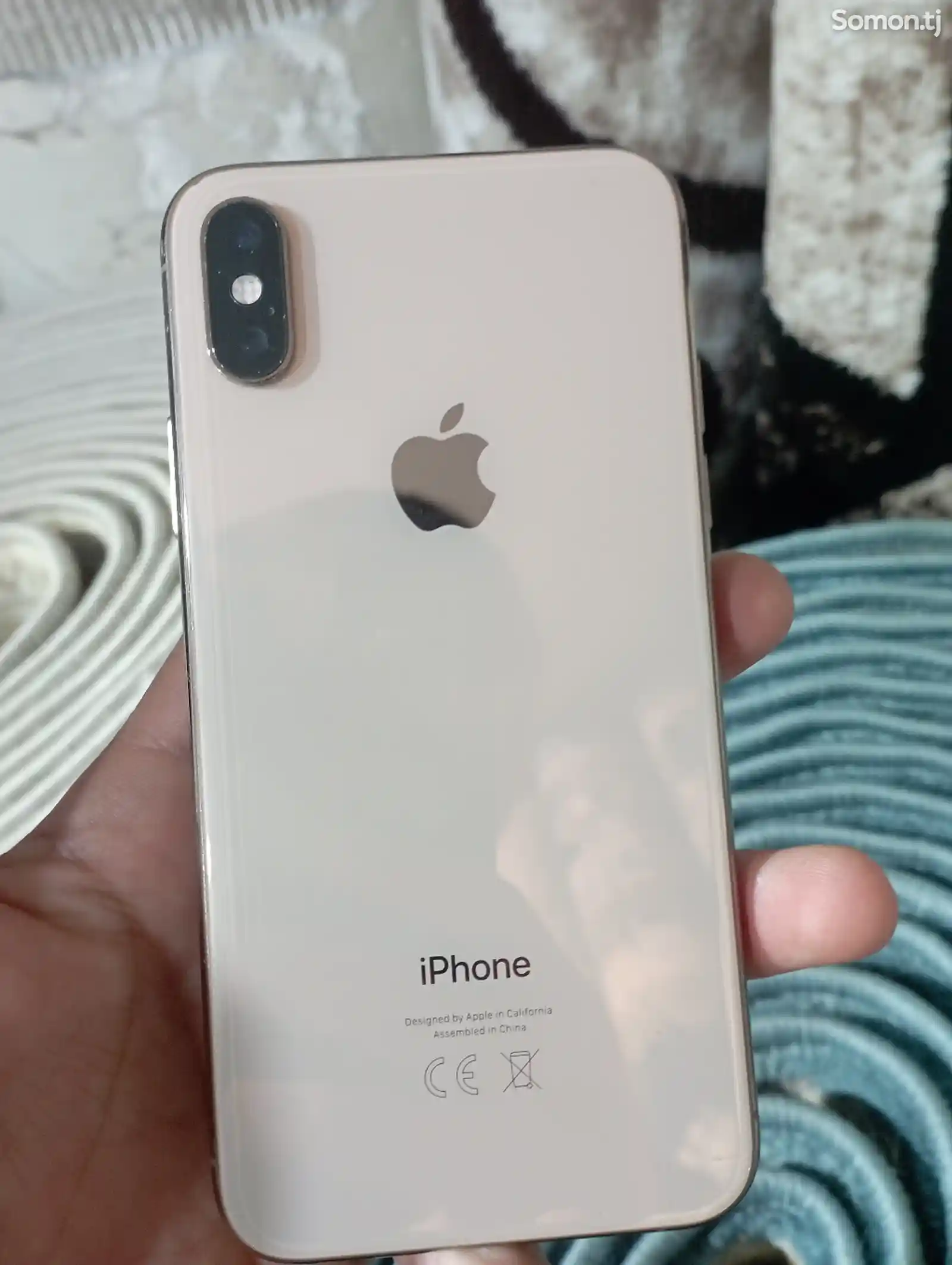 Apple iPhone Xs, 64 gb, Gold-2