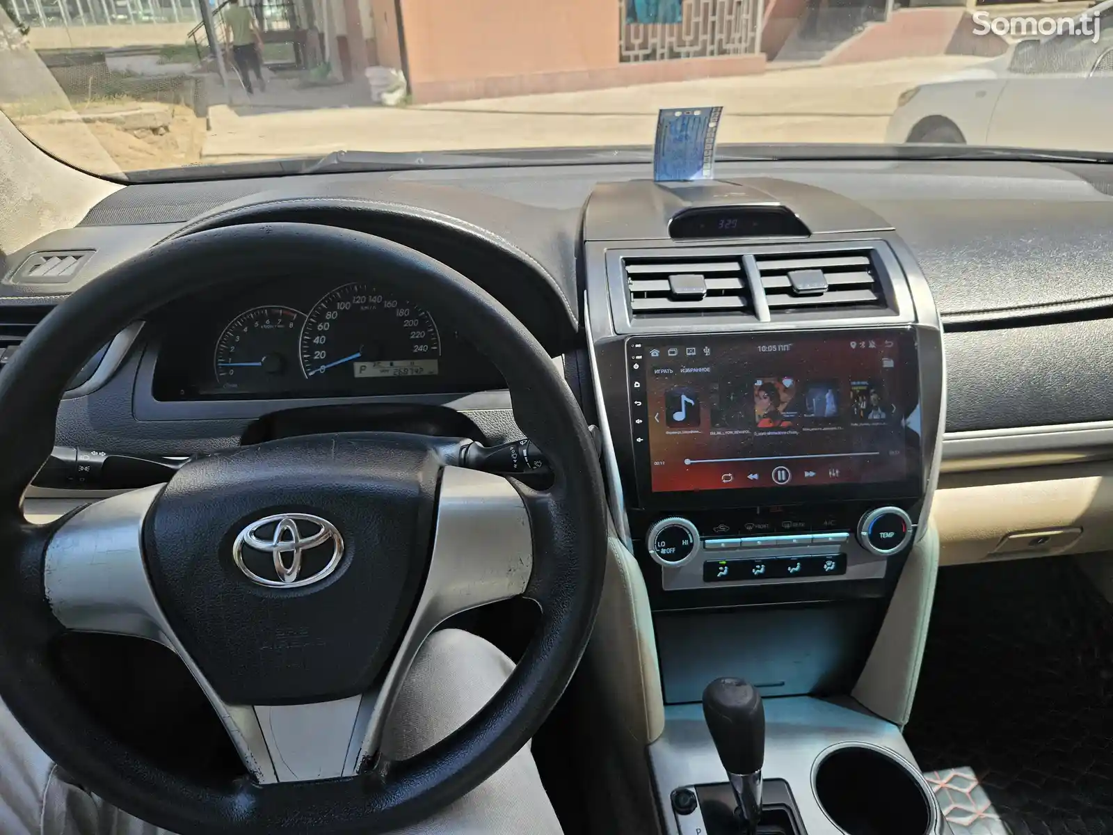 Toyota Camry, 2013-8