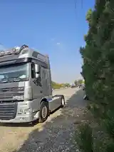 Седельный тягач DAF XF 105. 460, 2009-9