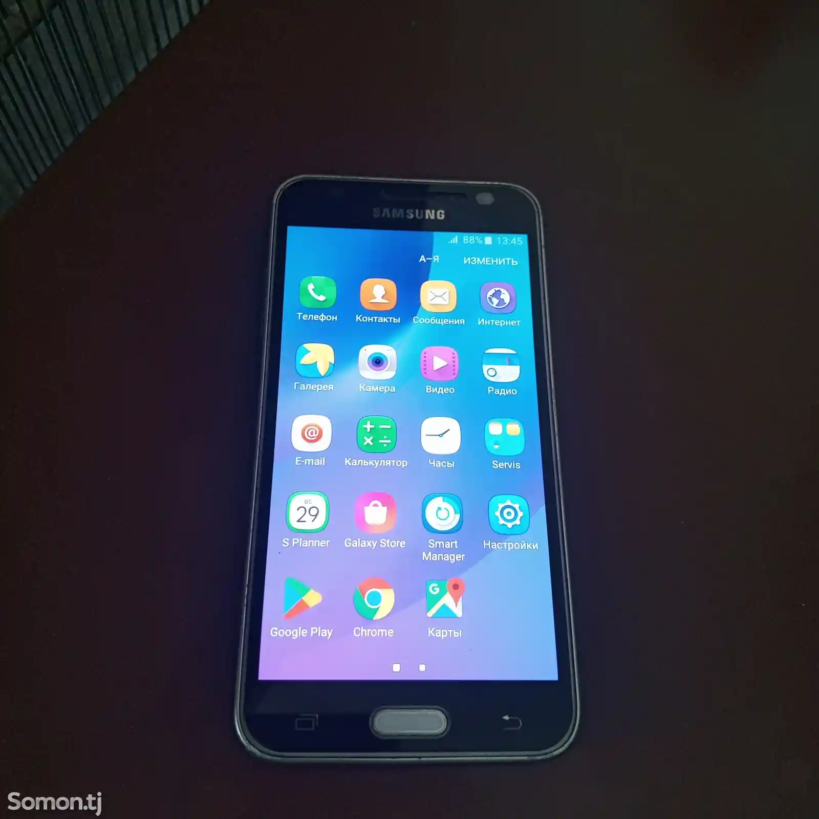 Samsung Galaxy J3 2016-3