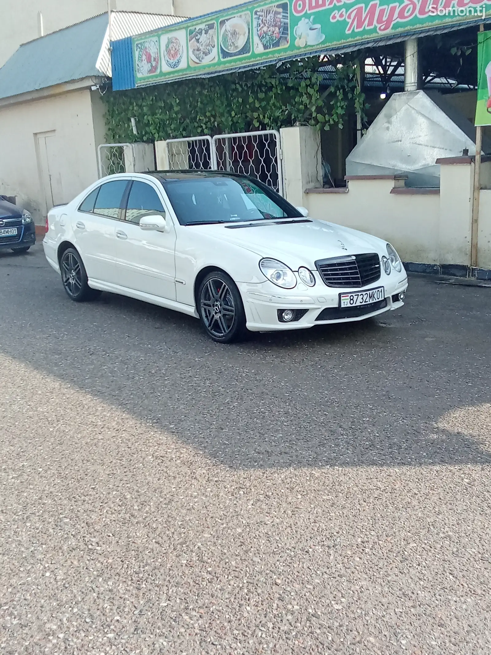 Mercedes-Benz E class, 2008-1